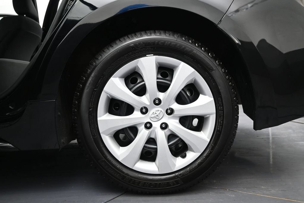 Used 2024 Toyota Corolla LE FWD image 14