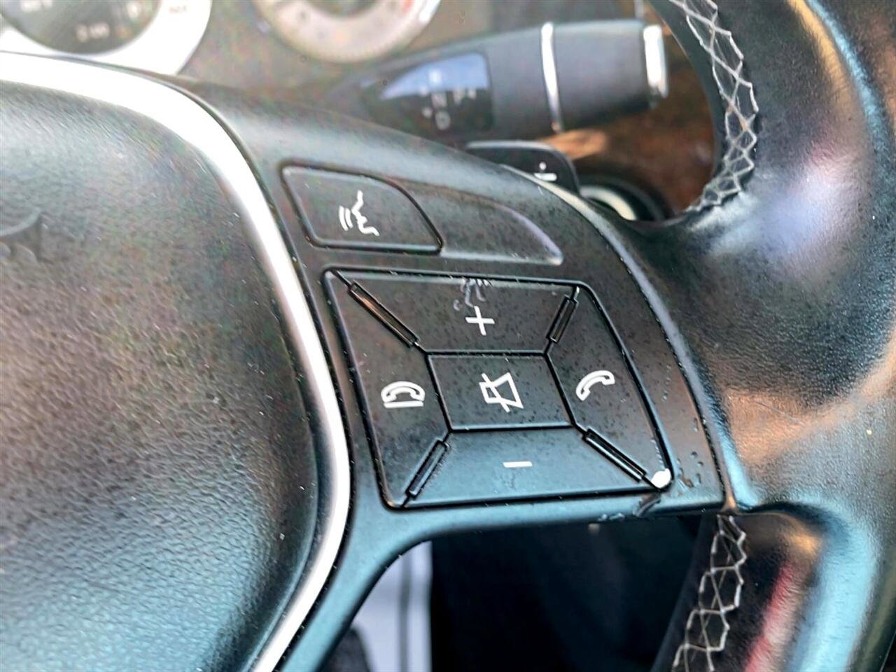 Used 2015 Mercedes-Benz GLK 350 RWD 4dr GLK 350 image 20