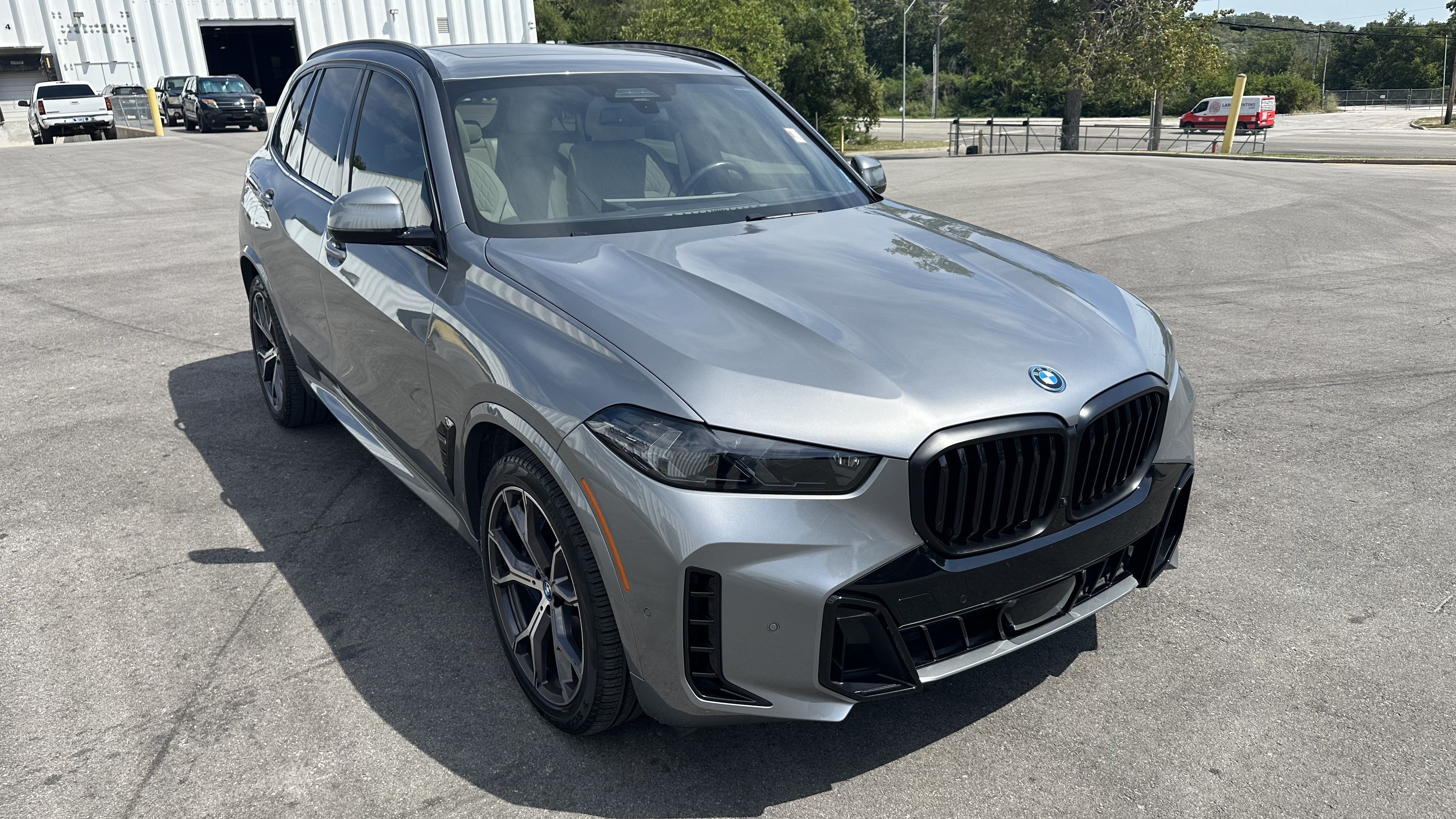 Certified 2024 BMW X5 xDrive50e w/ Executive Package AWD/4WD image 2