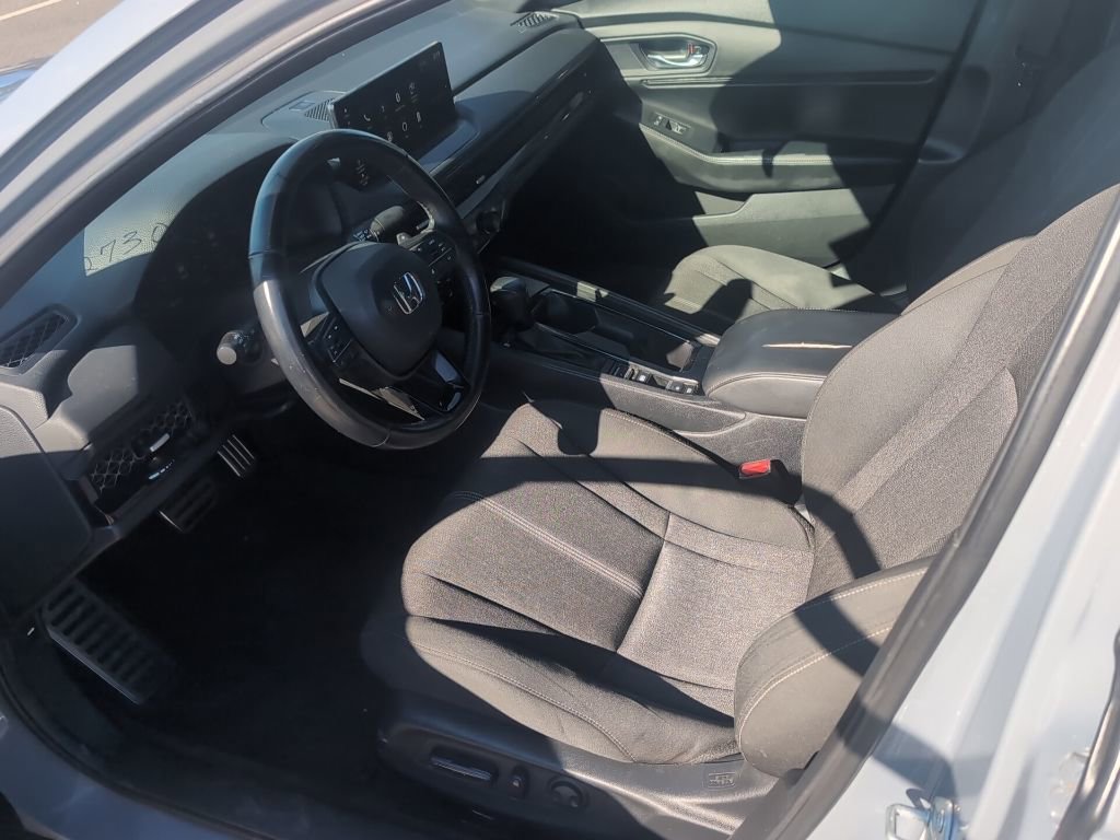 Used 2023 Honda Accord Sport image 12