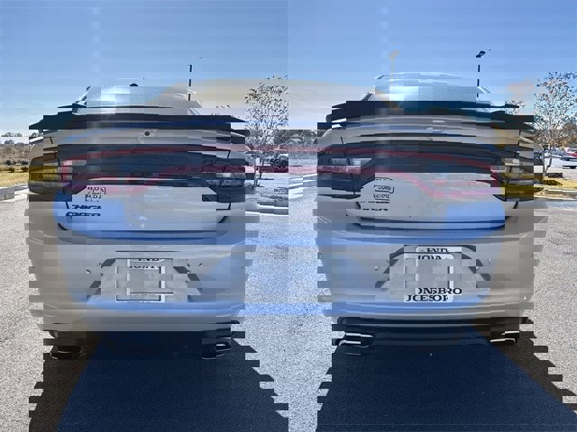 Used 2021 Dodge Charger SXT w/ Blacktop Package image 4