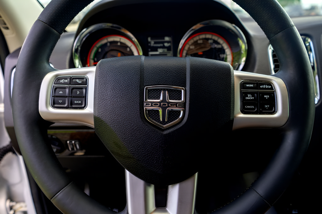 Used 2013 Dodge Durango Citadel w/ Technology Group AWD/4WD image 12