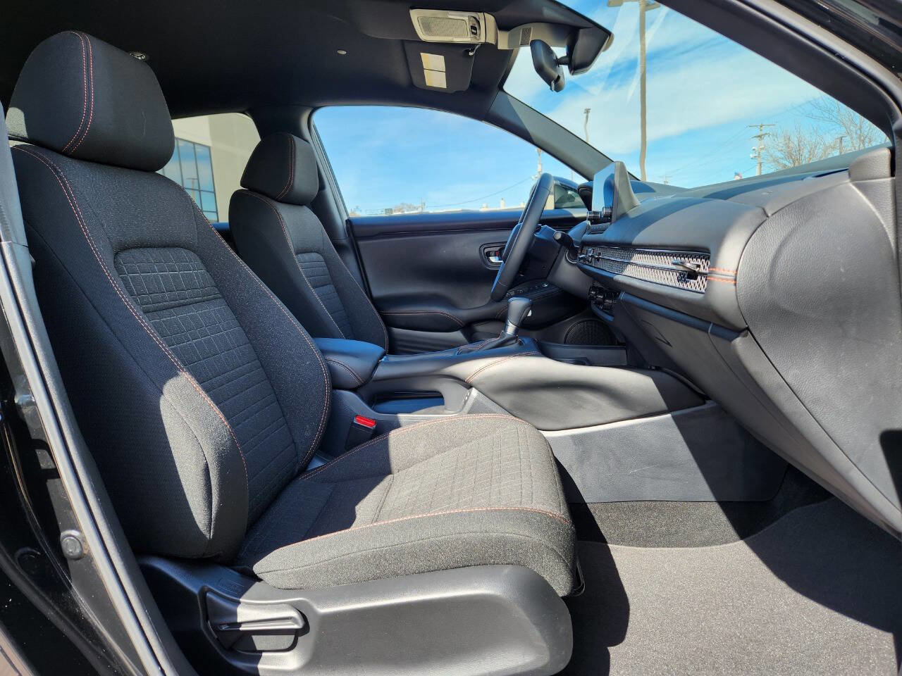 Used 2025 Honda HR-V Sport image 14