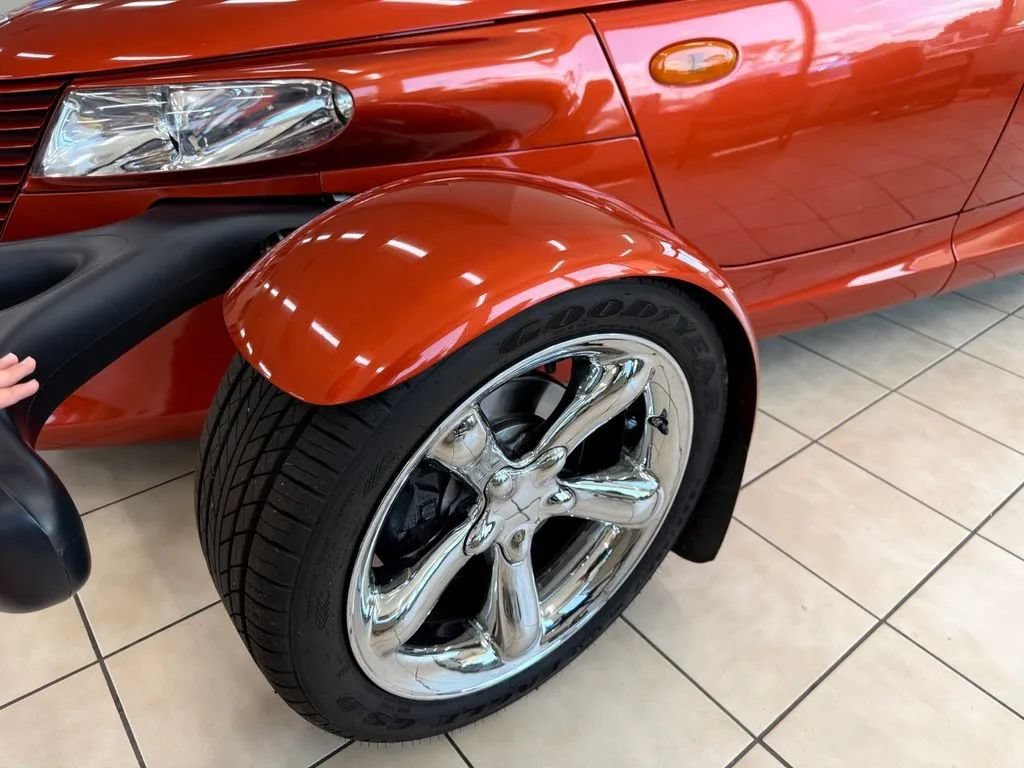 Used 2001 Plymouth Prowler RWD image 10