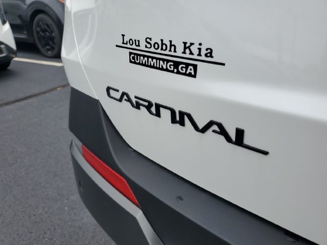 New 2027 Kia Carnival SX w/ Dark Edition Package FWD image 8