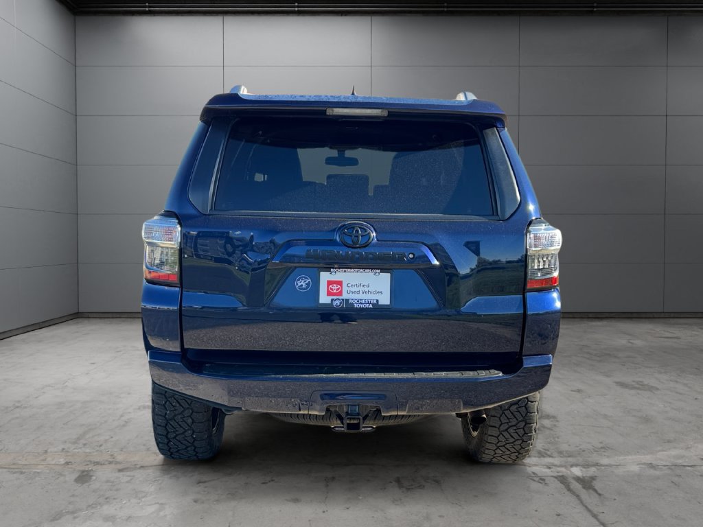 Certified 2018 Toyota 4Runner SR5 Premium AWD/4WD image 4