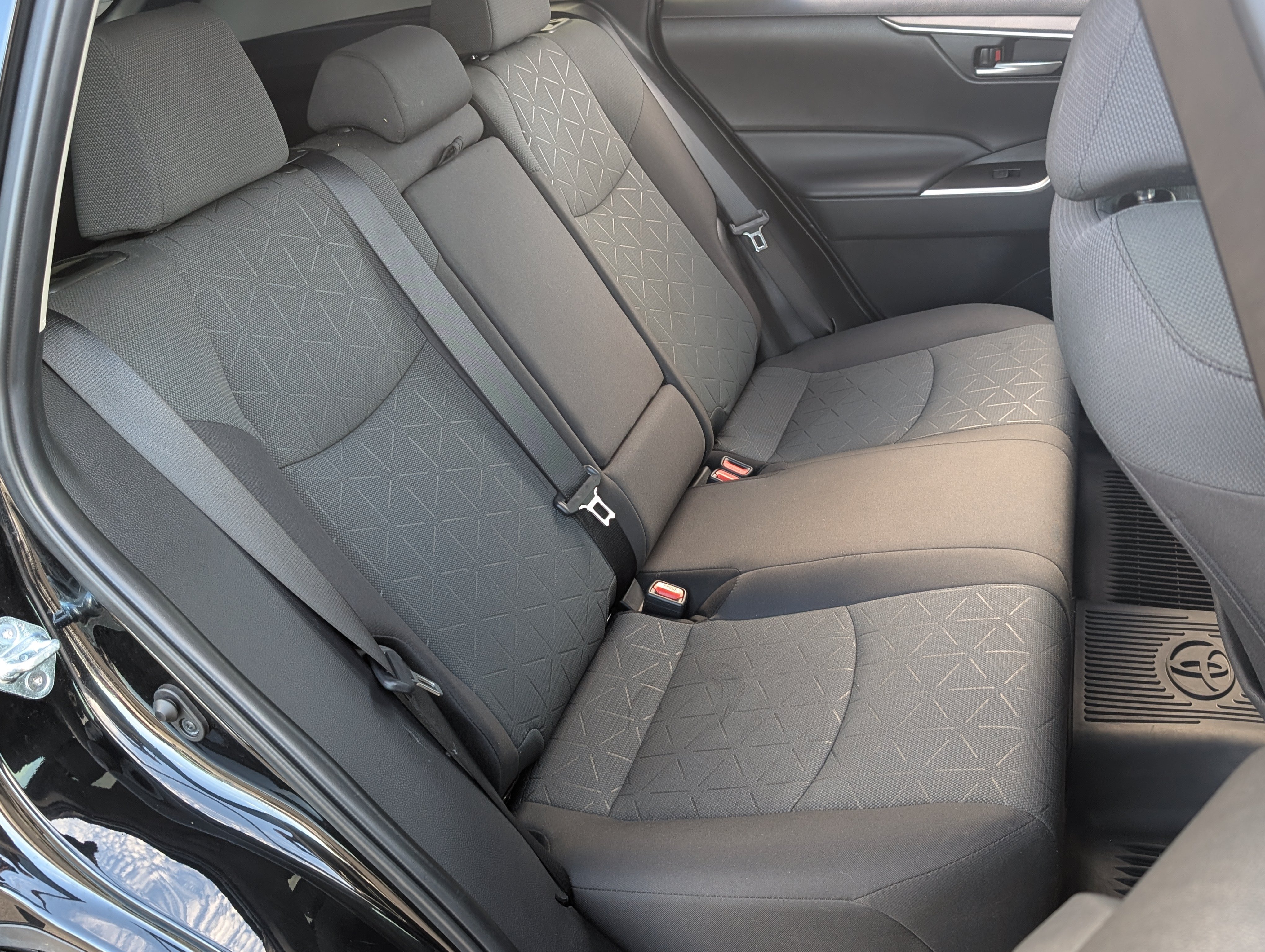 Used 2024 Toyota RAV4 XLE w/ Convenience Package AWD/4WD image 21