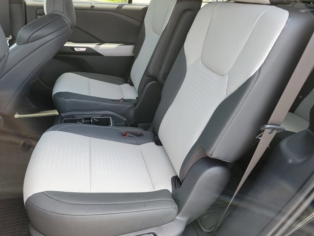 Used 2026 Lexus TX 500h AWD w/ Technology Package image 15