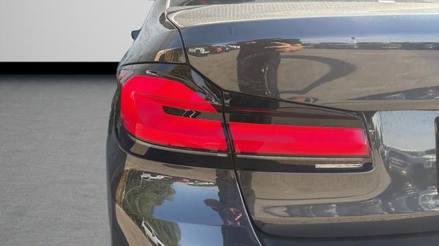 Used 2022 BMW 530i RWD image 31