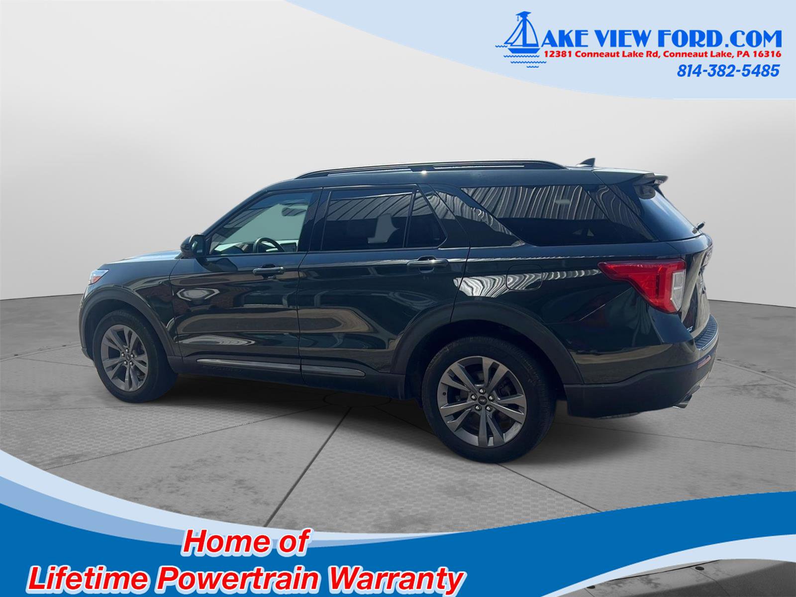 Used 2023 Ford Explorer XLT w/ Equipment Group 202A image 6