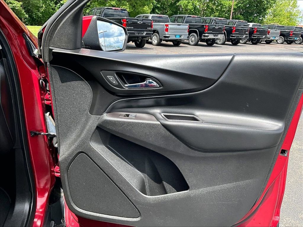 Used 2018 Chevrolet Equinox LT AWD/4WD image 12