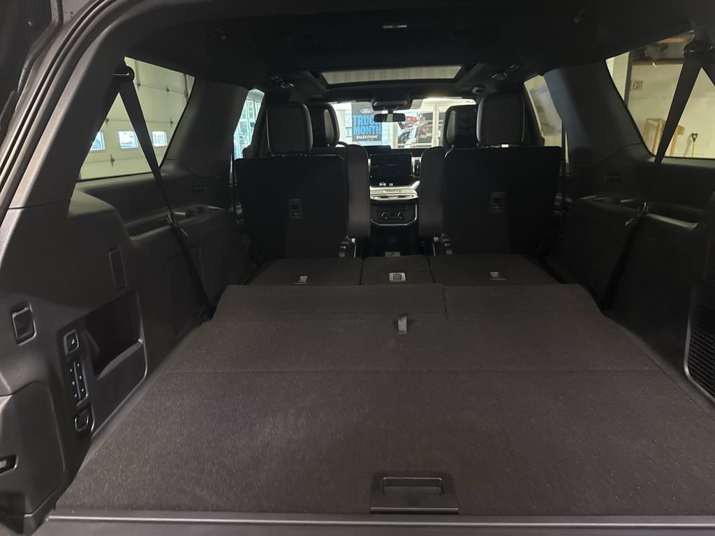 New 2026 Ford Expedition Max Platinum w/ Stealth Performance Package AWD/4WD image 40