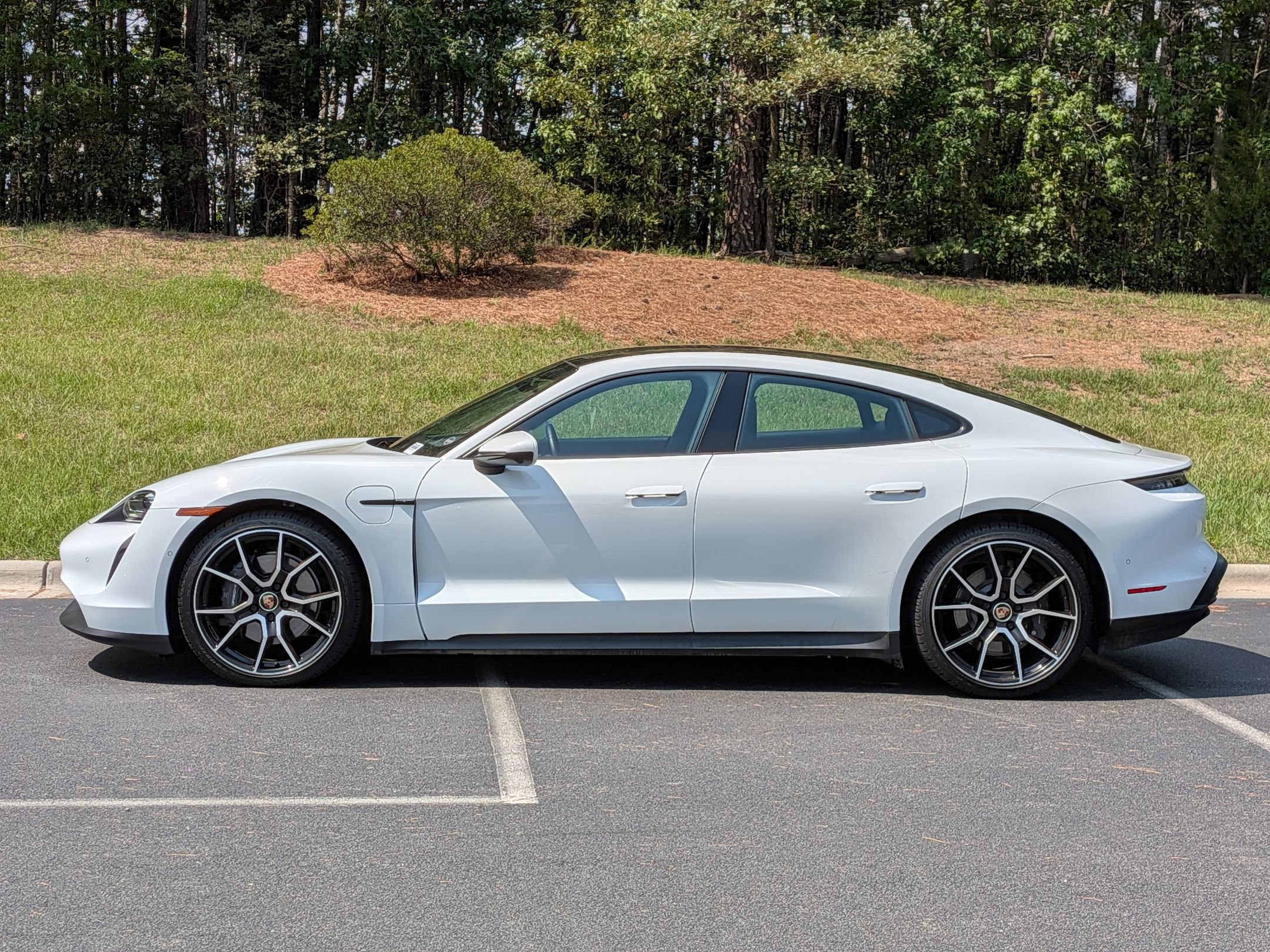 Certified 2023 Porsche Taycan RWD image 2