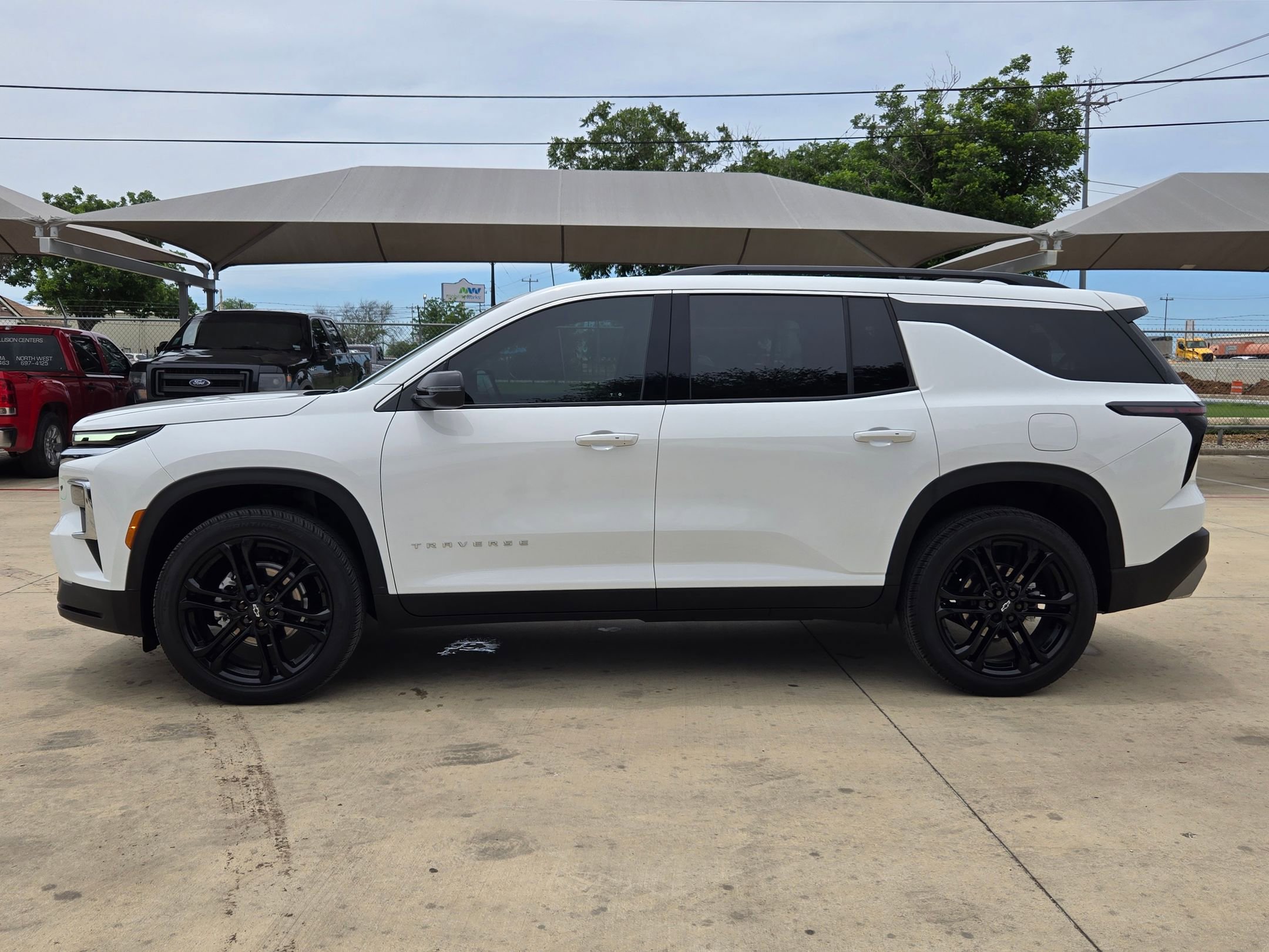 Certified 2025 Chevrolet Traverse LT AWD/4WD image 4