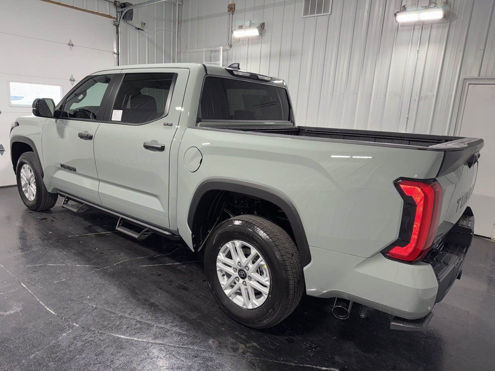 New 2026 Toyota Tundra SR5 w/ SR5 Convenience Package AWD/4WD image 2