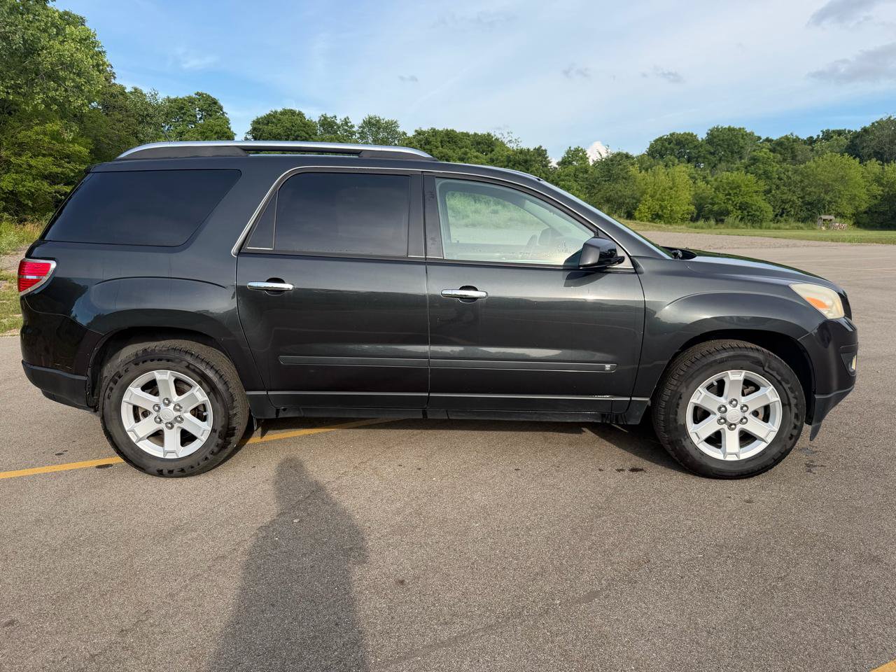 Used 2007 Saturn Outlook XE w/ Advanced Audio Pkg FWD image 4