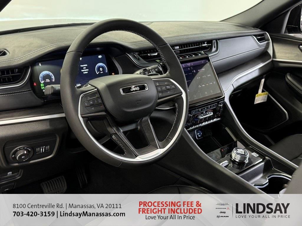 New 2025 Jeep Grand Cherokee L Limited w/ Luxury Tech Group II image 20