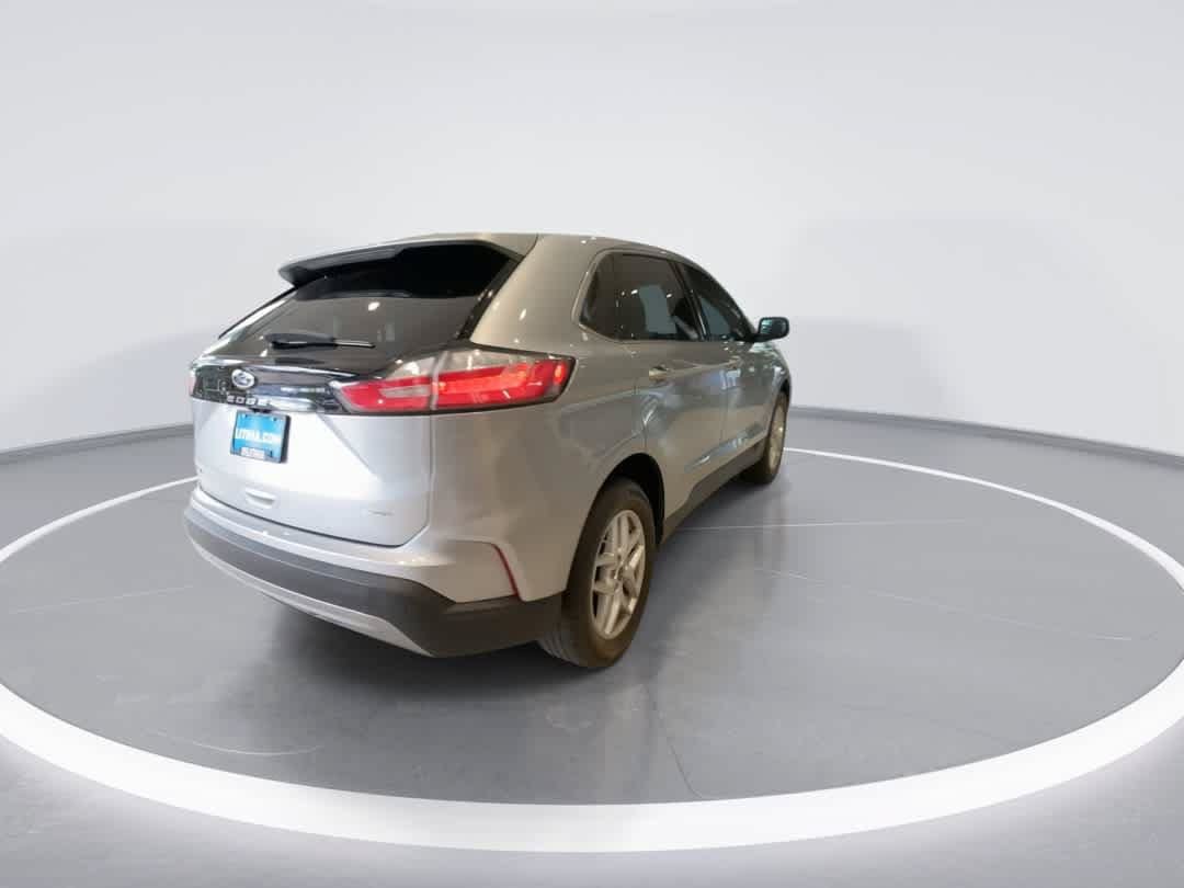Used 2022 Ford Edge SEL AWD/4WD image 8