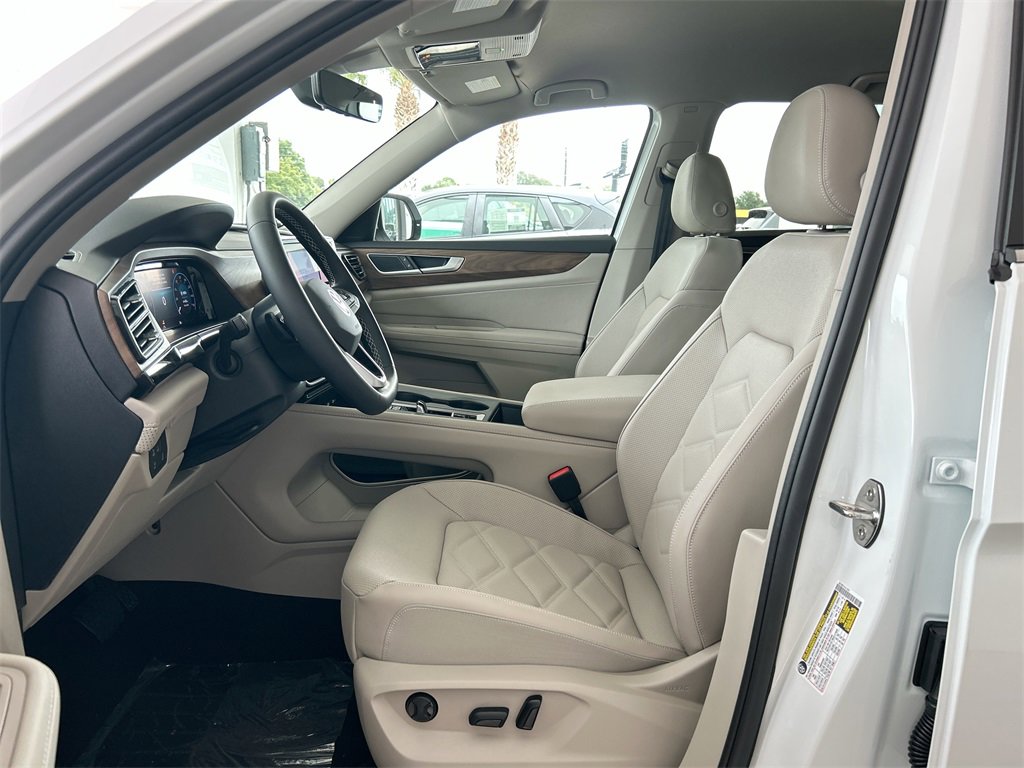 New 2026 Volkswagen Atlas SE image 11