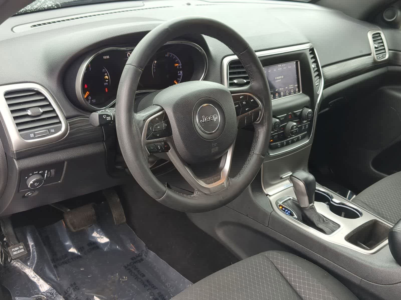 Certified 2019 Jeep Grand Cherokee Laredo AWD/4WD image 10