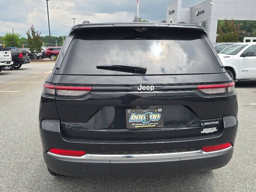 New 2025 Jeep Grand Cherokee Limited w/ Luxury Tech Group II image 14