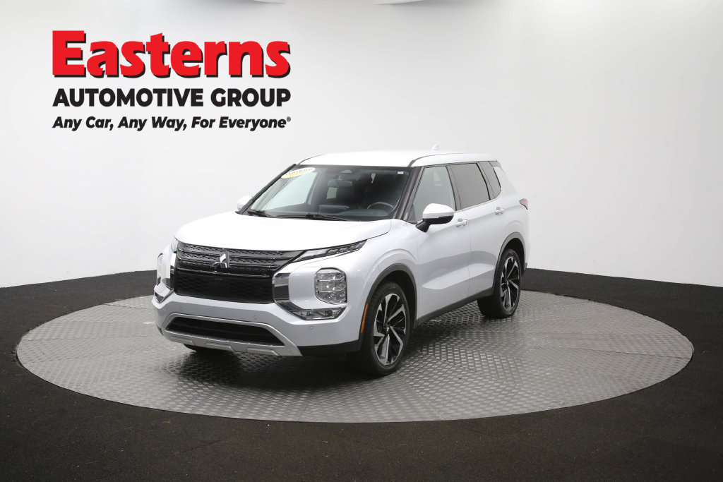 Used 2024 Mitsubishi Outlander SE FWD image 57