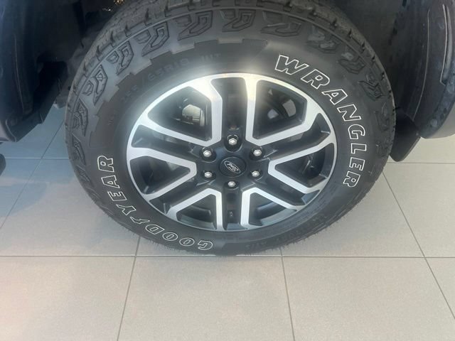 Used 2024 Ford Ranger Lariat w/ FX4 Off-Road Package AWD/4WD image 12