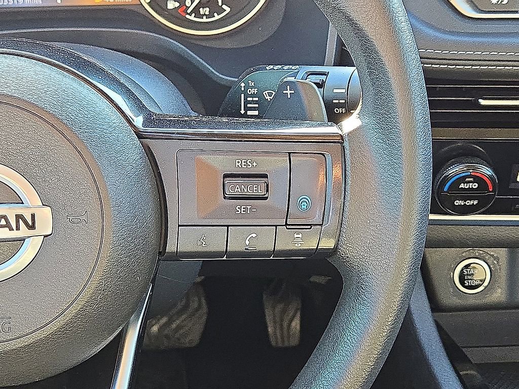 Used 2021 Nissan Rogue SV image 20