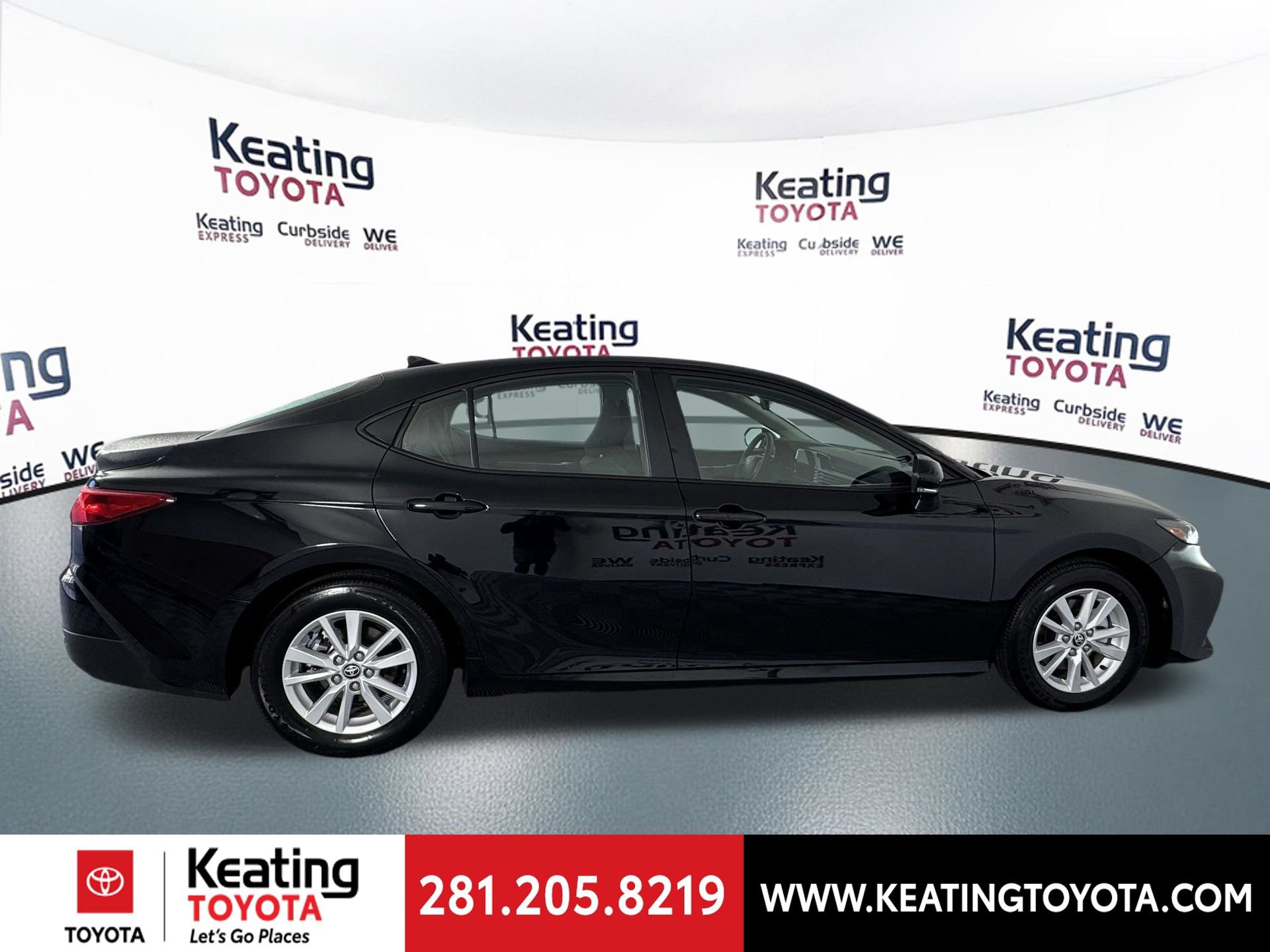 Used 2026 Toyota Camry LE FWD image 4