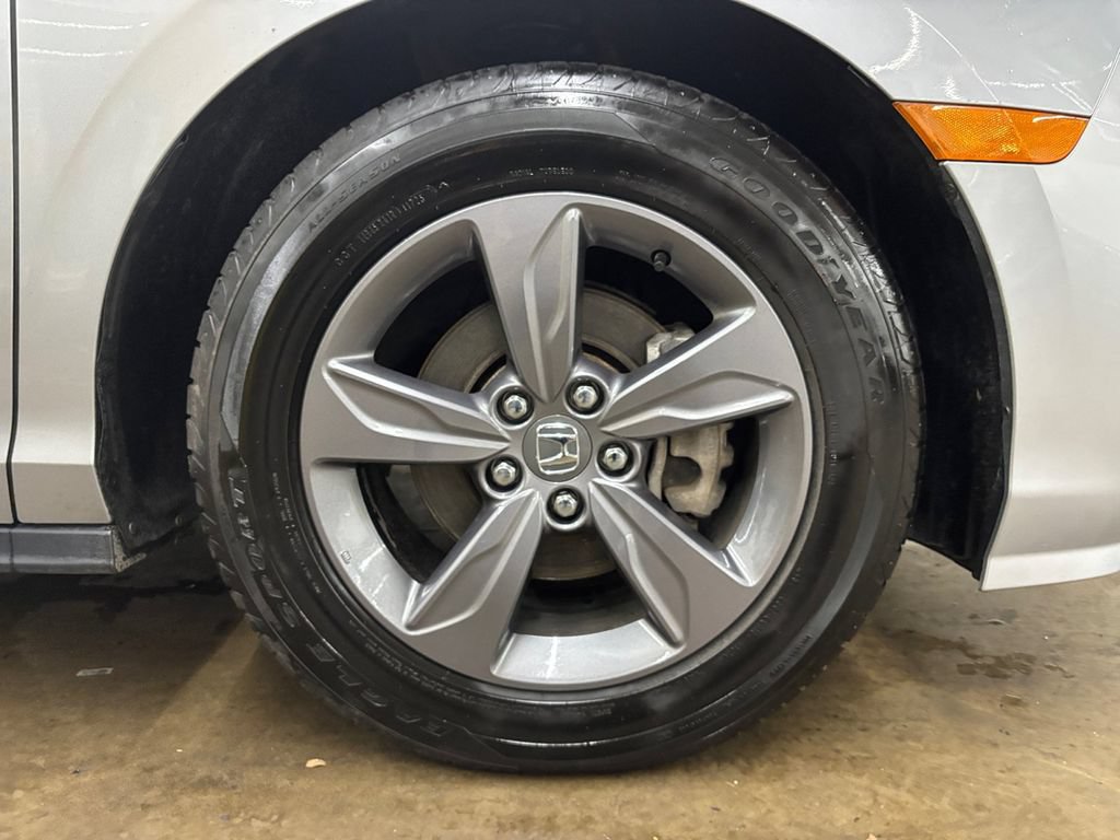 Used 2023 Honda Odyssey EX image 33