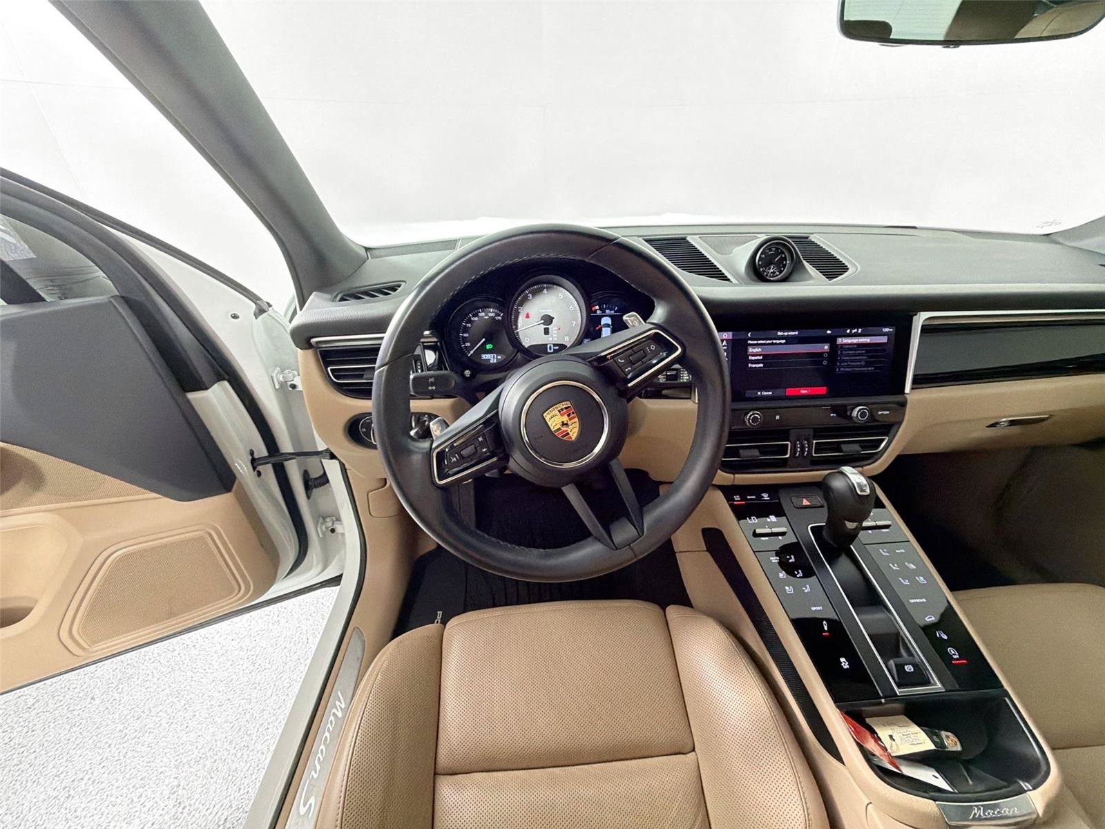 Certified 2023 Porsche Macan S AWD/4WD image 18