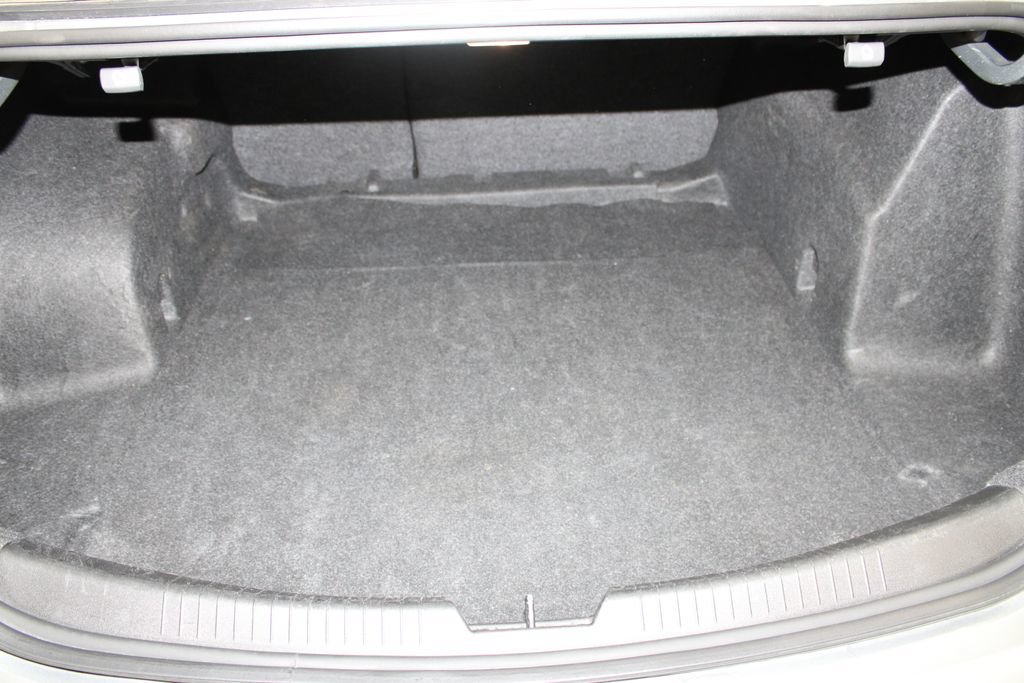 Used 2024 Chevrolet Malibu LT FWD image 25