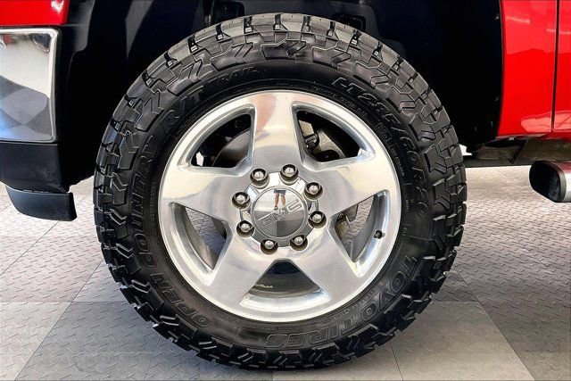 Used 2013 GMC Sierra 2500 SLE w/ HD SLE Premium Package AWD/4WD image 8