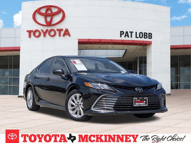 Used 2024 Toyota Camry LE FWD image 1