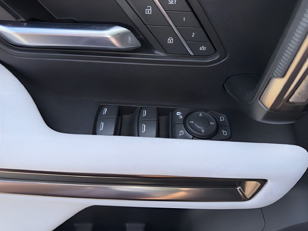 Used 2024 GMC Hummer EV 3X AWD/4WD image 13