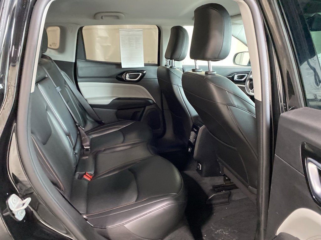 Used 2022 Jeep Compass Limited image 12
