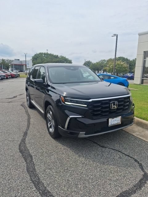 Used 2023 Honda Pilot EX-L image 4