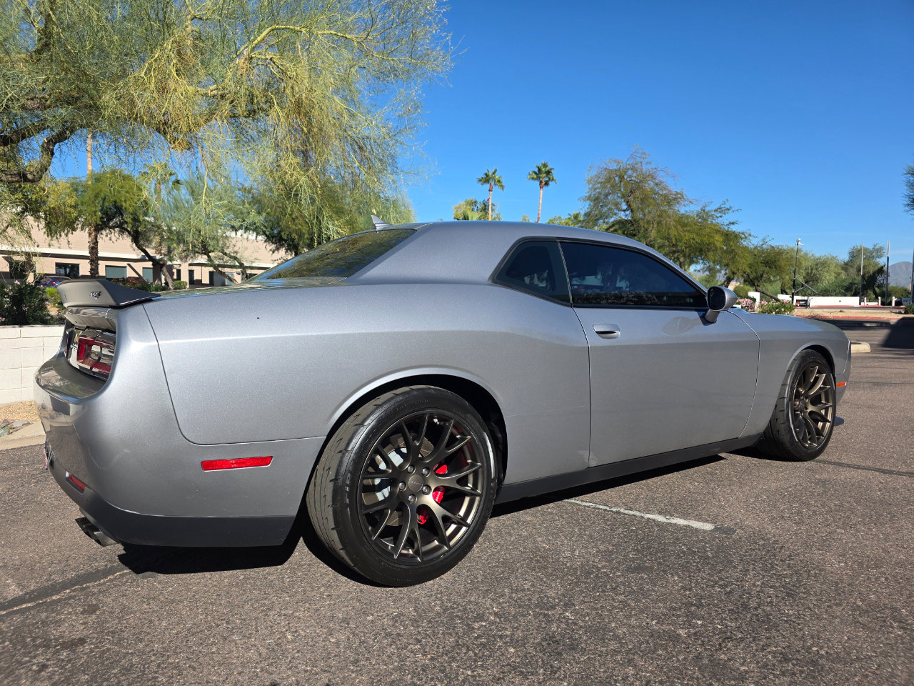 Used 2015 Dodge Challenger SRT Hellcat image 21