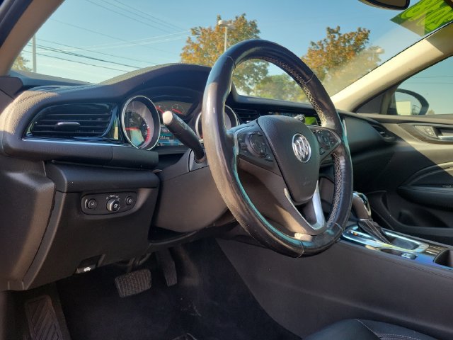 Used 2018 Buick Regal Essence w/ Sights and Sounds Package AWD/4WD image 6