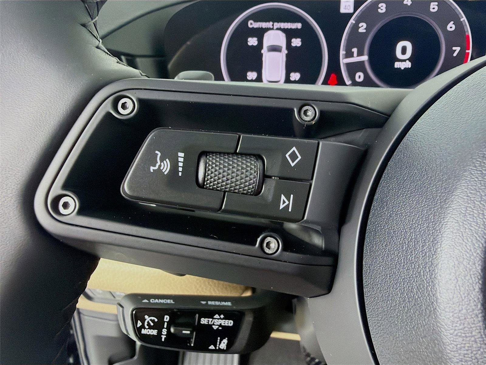 New 2026 Porsche Cayenne image 13