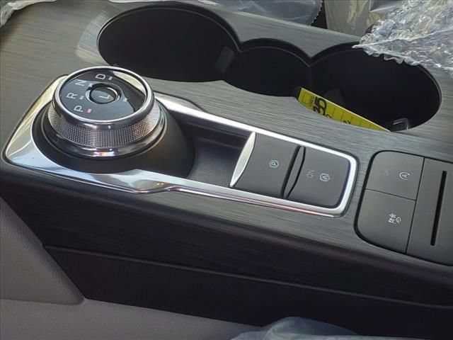 New 2025 Ford Escape Active w/ Cold Weather Package AWD/4WD image 13