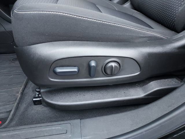 Used 2023 GMC Acadia SLE w/ Driver Convenience Package image 16