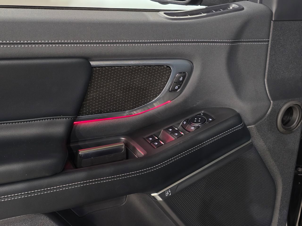 New 2025 Ford Expedition Platinum w/ Stealth Performance Package image 19