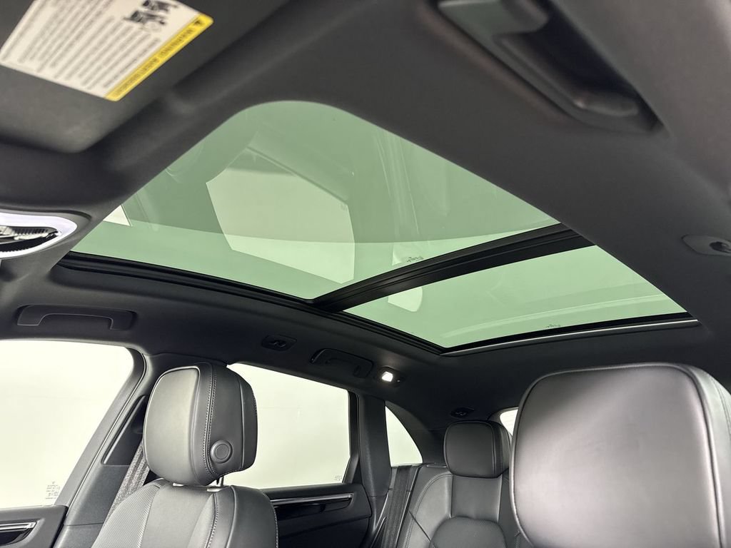 New 2026 Porsche Macan AWD/4WD image 42