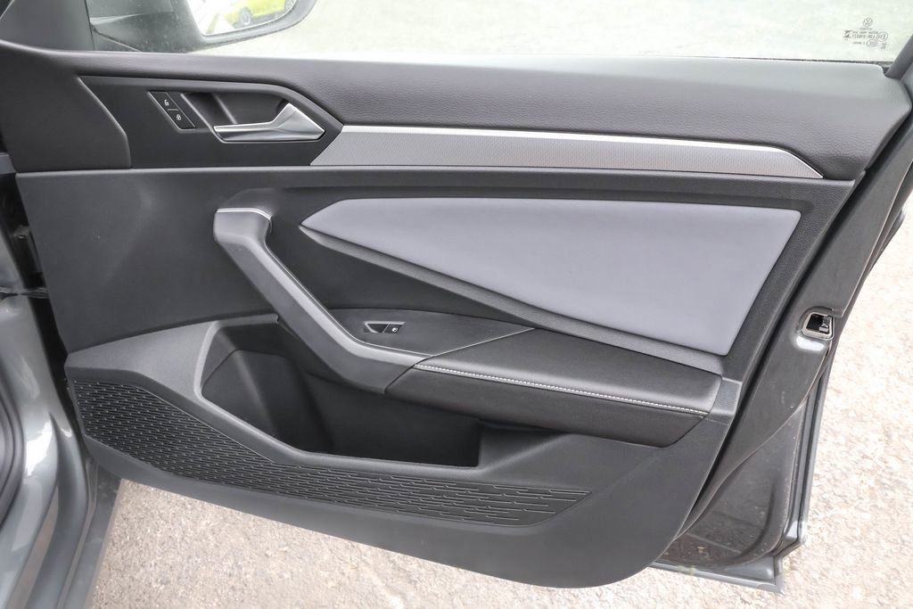 New 2026 Volkswagen Jetta SE FWD image 42