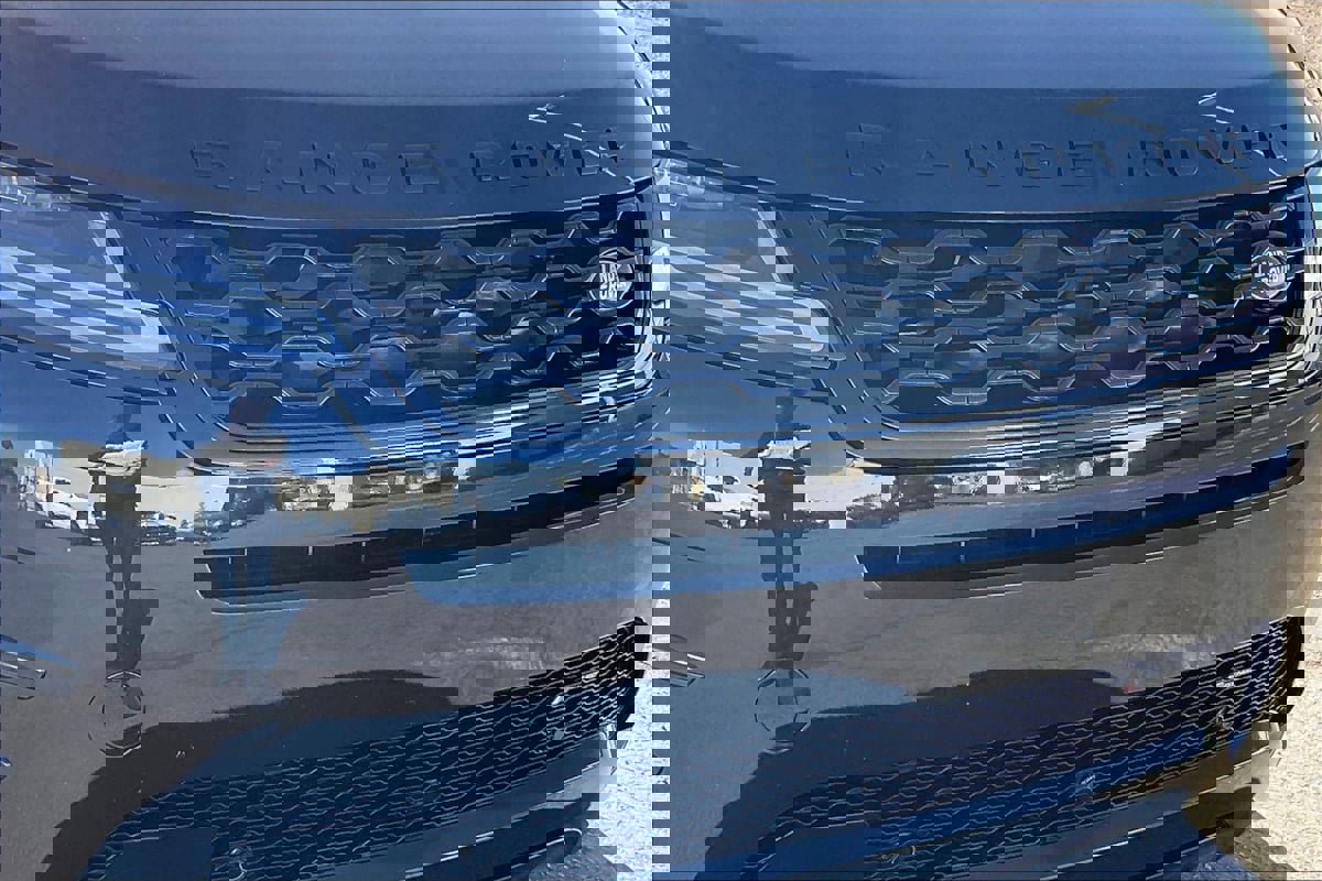 Used 2023 Land Rover Range Rover Evoque R-Dynamic S image 26