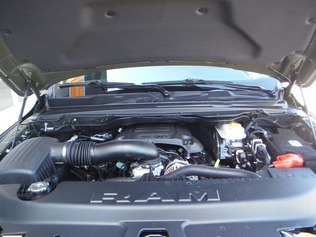 New 2027 RAM 1500 4x4 Crew Cab image 8
