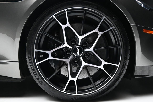 Used 2019 Aston Martin Rapide AMR image 45