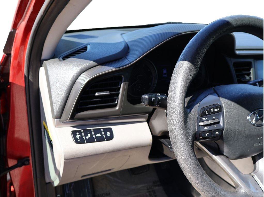 Used 2019 Hyundai Elantra SEL FWD image 15