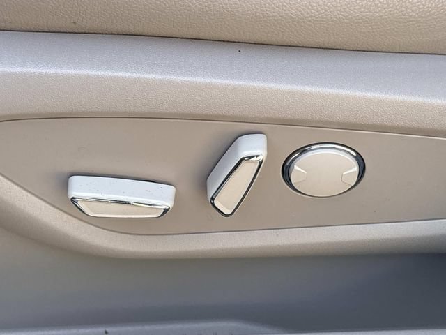 Certified 2023 Lincoln Nautilus AWD w/ Premium Package image 27